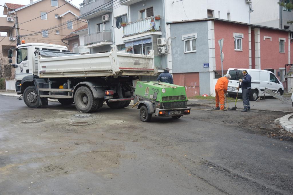 Završetak Asfaltiranja Ulice Vladimira Dujića na Čukarici