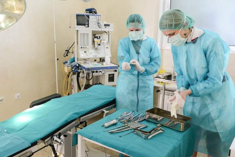 Transformacija Lica - Otkrijte Tajne Estetske Hirurgije: Operacija nosa, kapaka i ušiju Transformacija Lica - Otkrijte Tajne Estetske Hirurgije: Operacija nosa, kapaka i ušiju