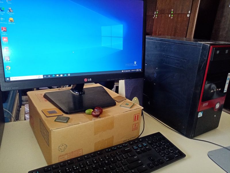 kompletan racunar sa monitorom - Desktop Računari Oglasi Beograd kompletan racunar sa monitorom - Desktop Računari Oglasi Beograd
