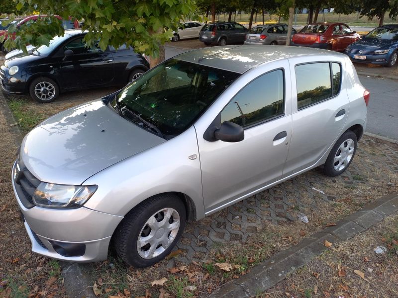 Dacia Sandero tek registrovan - Automobili do 5000 eur Oglasi Beograd