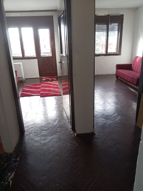 Izdavanje nenamestenog stana -ZARKOVO - Prodaja Stan Oglasi Beograd