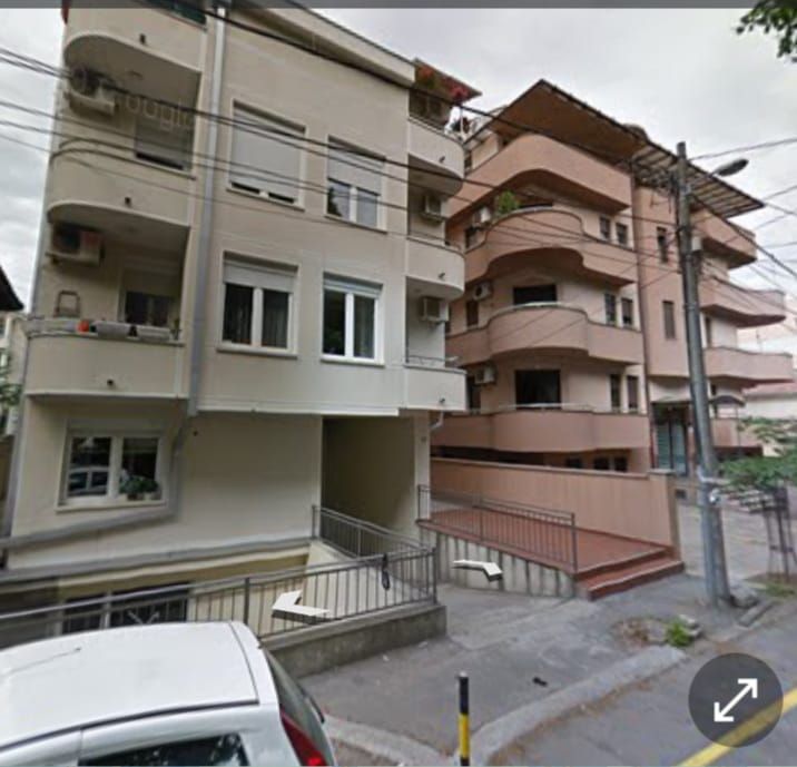 Izdajem garazno mesto, 16m2, Bilećka 22 - Izdavanje Rentiranje Garaža Oglasi Beograd