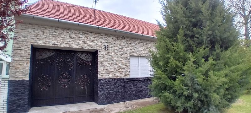 Kuća u kikindi, na izuzetnoj lokaciji, na prodaju - Montažne Kuće Oglasi Beograd Kuća u kikindi, na izuzetnoj lokaciji, na prodaju - Montažne Kuće Oglasi Beograd