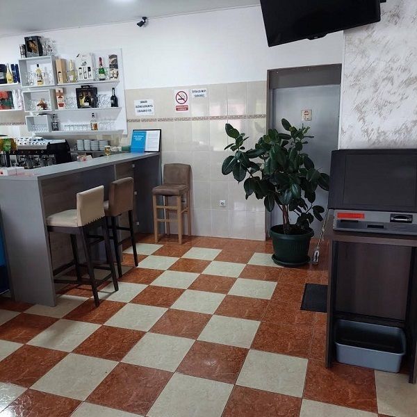 Potrebne djevojke za rad u kafiću - Ugostiteljstvo i Turizam Tražim Nudim Posao Oglasi Beograd