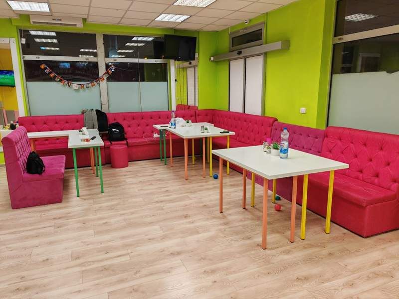 Prodajem Kompetno Opremljenu Dečiju Igraonicu - Beograd - Prodaja Nekretnine Razno Oglasi Beograd