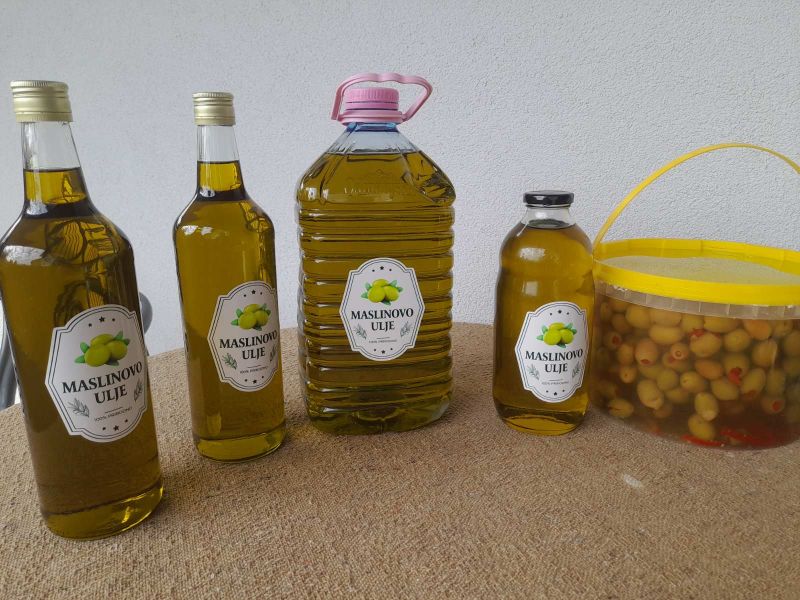 Domace maslinovo ulje i masline - Poljoprivredni Proizvodi Oglasi Beograd