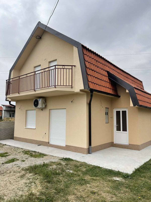 Borča, 120m2, na prodaju nova nameštena kuća - Prodaja Kuća Oglasi Beograd