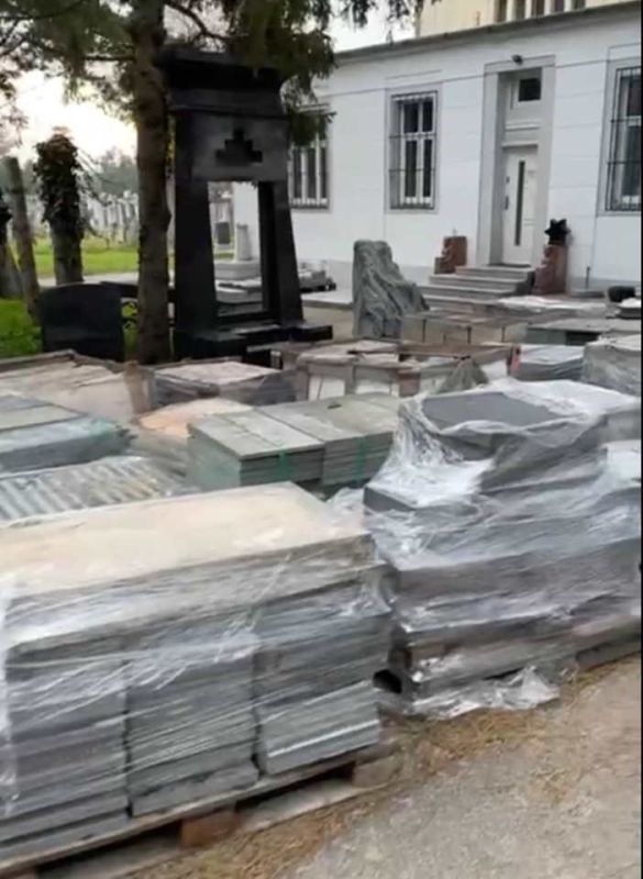 Granitne I mermerne pločice raznih dimenzija I debljine - Građevinski Materijali Oglasi Beograd Granitne I mermerne pločice raznih dimenzija I debljine - Građevinski Materijali Oglasi Beograd
