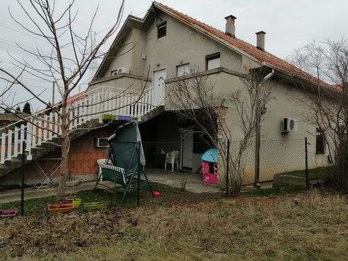 Prodaja Kuce Brace Jerkovic hitno zbog odlaska u inostranstvo - Prodaja Kuća Oglasi Beograd