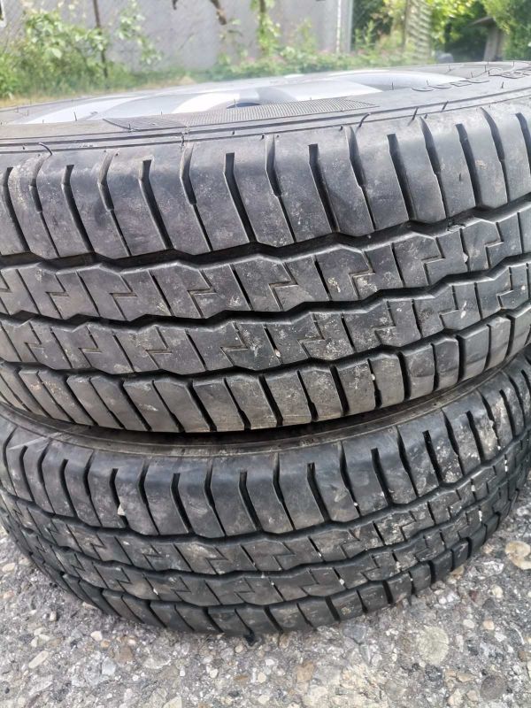 KOMPLET 4 teretne gume sa felnama (CONTINENTAL I MINERVA TRANSPORTER) - Auto Moto Delovi i Dodatna Oprema Oglasi Beograd KOMPLET 4 teretne gume sa felnama (CONTINENTAL I MINERVA TRANSPORTER) - Auto Moto Delovi i Dodatna Oprema Oglasi Beograd