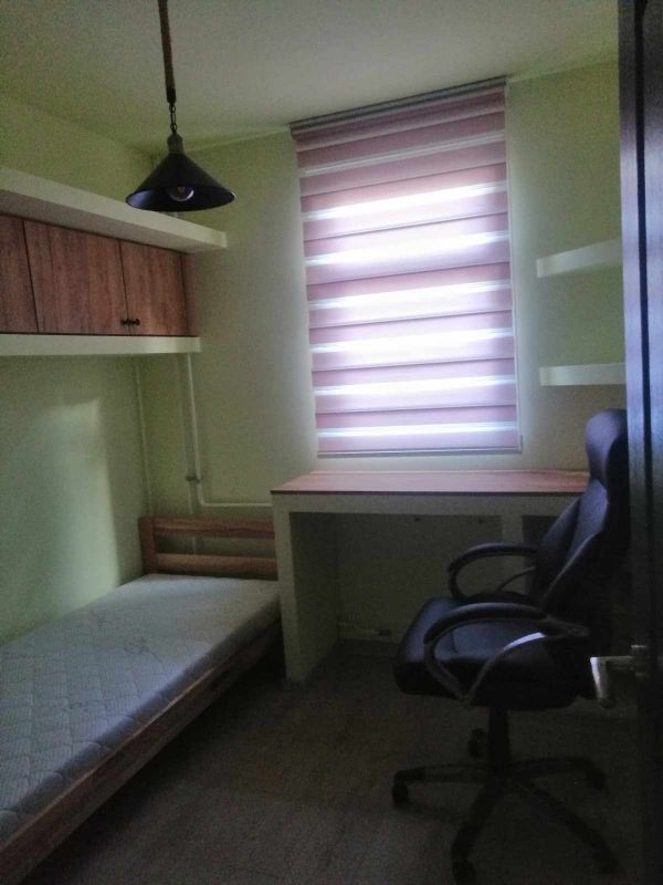 Zemun, izdajem sobu za studente - Izdavanje Rentiranje Soba Oglasi Beograd