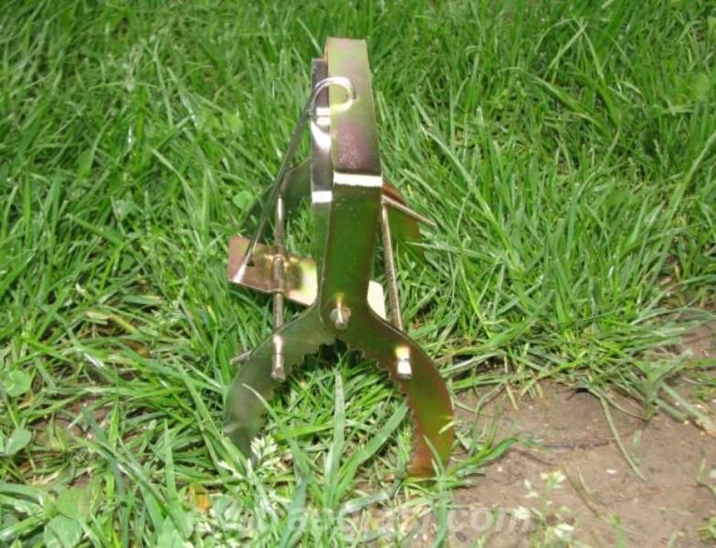 Zamka za krtice - Poljoprivredni Alati Oglasi Beograd Zamka za krtice - Poljoprivredni Alati Oglasi Beograd