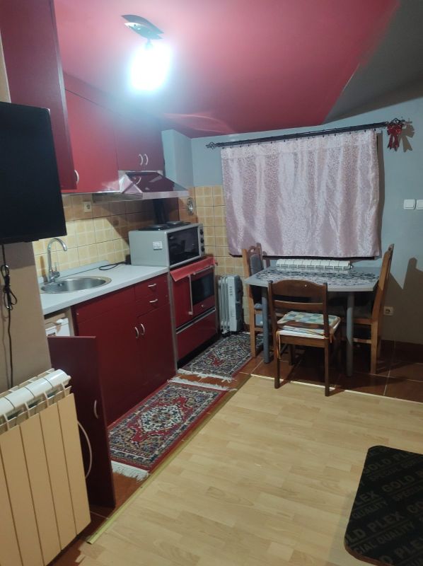 Izdajem stan u Krnjaci od 22 kvadrata, namesten - Izdavanje Rentiranje Garsonjera Oglasi Beograd