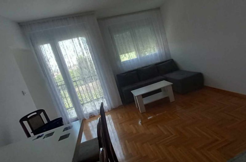 Dvosoban stan na Voždovcu se izdaje - Izdavanje Rentiranje Stan Oglasi Beograd Dvosoban stan na Voždovcu se izdaje - Izdavanje Rentiranje Stan Oglasi Beograd