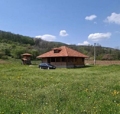 Vikendica, Brusnica - Izdavanje Rentiranje Vikendica Oglasi Beograd