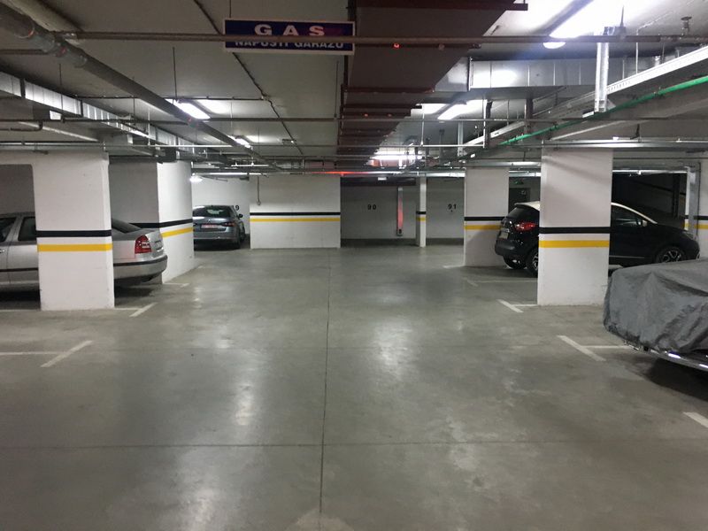 Garažno mesto iznajmljivanje - Izdavanje Rentiranje Garaža Oglasi Beograd