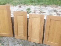 Prodajem 2000 m2 hrastovih vratanca za kuhinje, ormare itd :: Ostali Nameštaj i Pokućstvo Oglasi Beograd