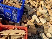 Cepana drva za ogrev i ljuspice za potpalu :: Grejanje Oglasi Beograd