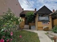 U Kragujevcu izdajem lokal u kuci u ekstra zoni, iznad Vatrogasnog doma :: Izdavanje Rentiranje Poslovni Prostor Oglasi Beograd