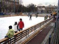 Beograd - Potrebna muška osoba za montažu-demontažu klizališta :: Tražim Bilo Koji Posao Oglasi Beograd