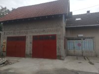 Izdajem magacinski prostor na Ledinama :: Izdavanje i Rentiranje Hale i Magacini Oglasi Beograd