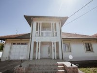 Aranđelovac, kuća 240 m2 na 6 ari placa :: Prodaja Kuća Oglasi Beograd