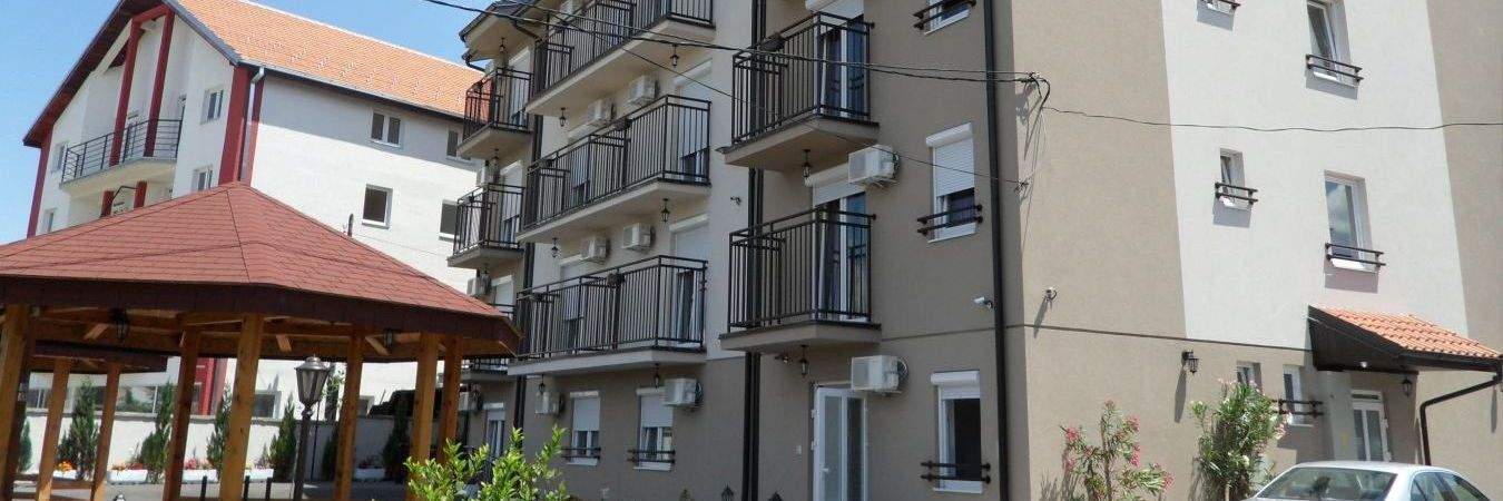 Nega starih lica po savremenim standardima kvaliteta Nega starih lica po savremenim standardima kvaliteta