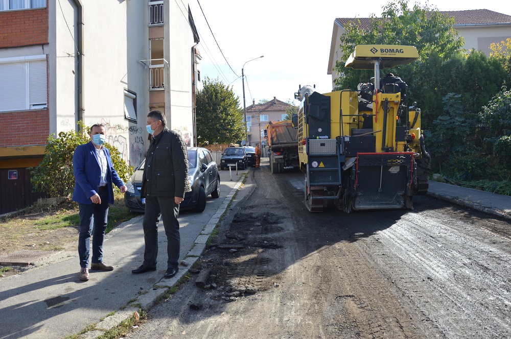 Uređenje Dela Ulice Siniše Stankovića na Julinom Brdu na Čukarici