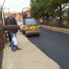 Postavljanjem završnog sloja asfalta, proteklog vikenda privedeni su kraju radovi na uređenju Ulice Belovih jaruga u naselju Sremčica. 