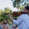Osmesi, uživanje posetilaca u omiljenim domaćim i stranim melodijama, kao i autorskim delima gudačkih bendova obeležili su drugi dan „Street Art Festivala“ 