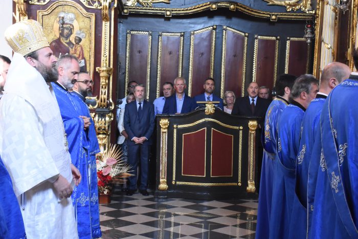 Bogorodična Crkva u Zemunu Obeležila Hramovnu Slavu Bogorodična Crkva u Zemunu Obeležila Hramovnu Slavu