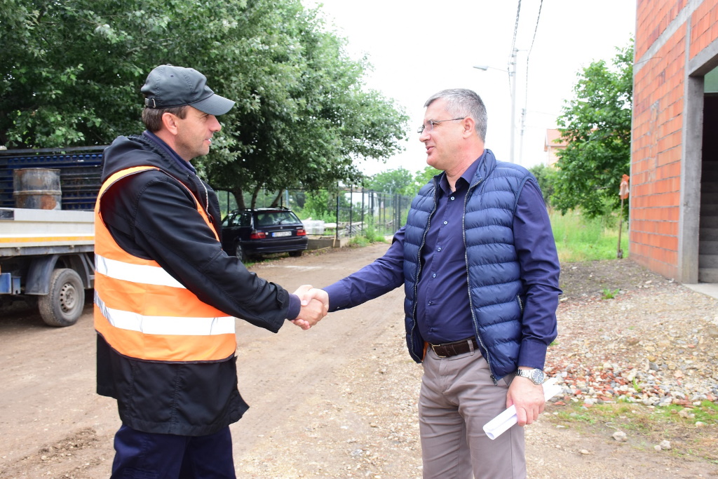 Još Jedna Asfaltirana Ulica u Batajnici u Zemunu