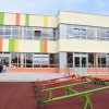 Posle obimnih radova na asfaltiranju ulica u naselju Altina, čime je putna infrastruktura u ovom delu Zemuna kompletirana, izgradnje dečijeg igrališta i otvaranja novoizgrađenog vrtića ''Lazar'' u planu su radovi na izgradnji parka, a zatim i novih objekata predviđenih za obrazovanje i zdravstvenu zaštitu.
