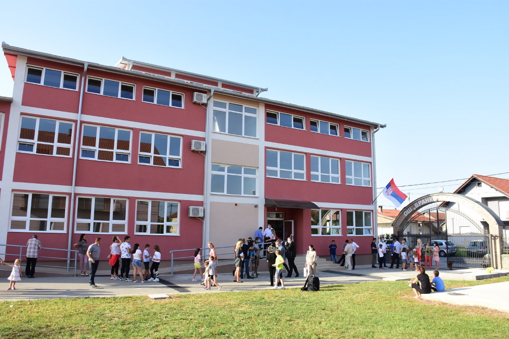 Svečano Otvoren Novi Školski Objekat u Naselju Busije u Zemunu