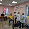 U prostoru Mesne zajednice Ugrinovci, u centru naselja, organizovan je 12. aprila punkt  za imunizaciju. 