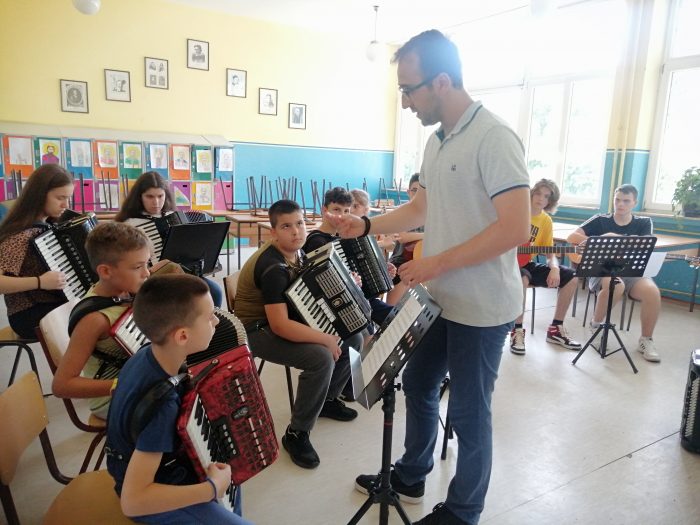Nacionalni Muzički Kamp u Osnovnoj Školi Lazar Savatić u Zemunu