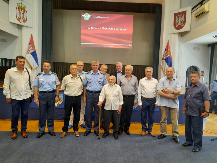 Obeležen Dan Roda Avijacije u Zemunu Obeležen Dan Roda Avijacije u Zemunu