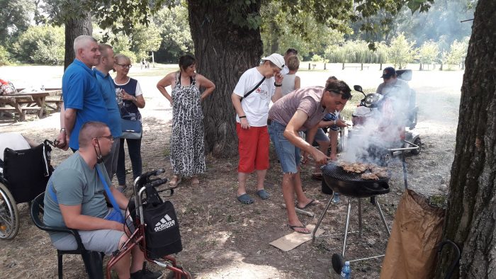 Peta Roštiljijada Članova Društva za Cerebralnu i Dečiju Paralizu Zemuna