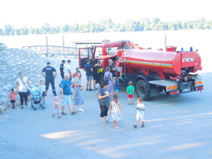 Druženje s Vatrogascima Dobrovoljnog Vatrogasnog Društva Matica