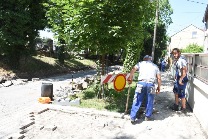 Počeli Radovi u Ulici Sibijanin Janka u Zemunu