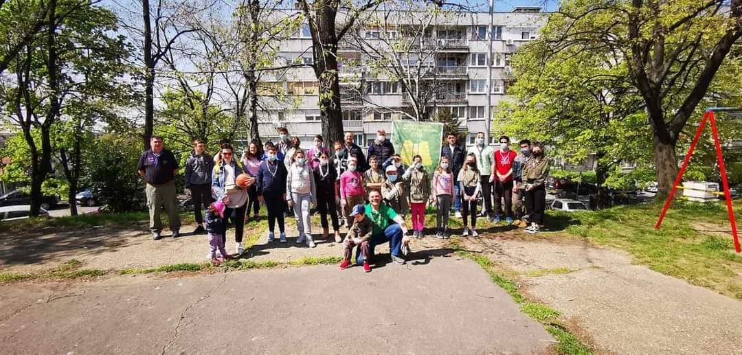 Izviđači uz Pomoć Predstavnika Opštine Uredili Dečje Igralište na Konjarniku Izviđači uz Pomoć Predstavnika Opštine Uredili Dečje Igralište na Konjarniku