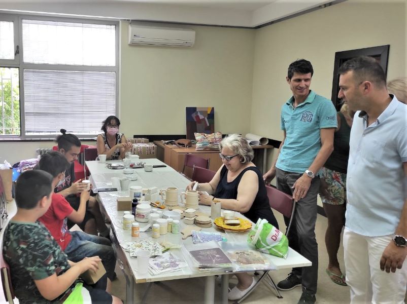 U Volonterskom Servisu Zvezdare Održana Kreativna Radionica Izrade Poklona i Suvenira U Volonterskom Servisu Zvezdare Održana Kreativna Radionica Izrade Poklona i Suvenira
