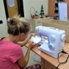 Peta radionica u okviru ciklusa „Škola kreativnog krojenja i šivenja“u Volonterskom servisu Zvezdare, bila je posvećena izradi „antikovid maski“...