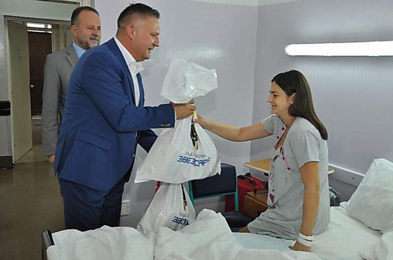 Predsednik Opštine Zvezdara u poseti Porodilištu KBC